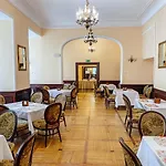 Zamek Królewski W Rydzynie Hotel Rydzyna