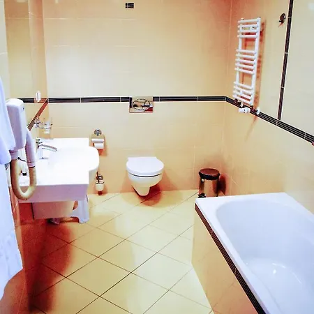 Hotell Zamek Krolewski W Rydzynie 3*