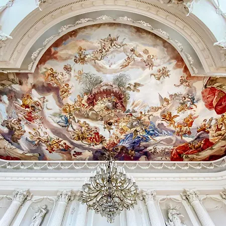 Zamek Krolewski W Rydzynie Hotell 3*