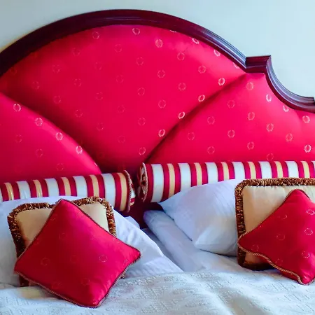 Zamek Krolewski W Rydzynie Hotell 3*