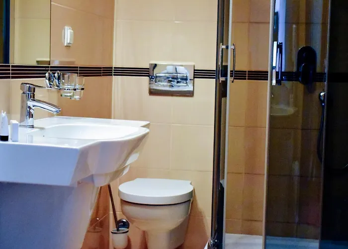 Zamek Krolewski W Rydzynie Hotell