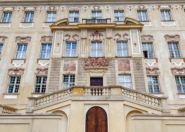 Zamek Krolewski W Rydzynie Rydzyna