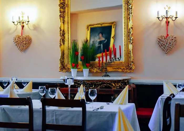 Zamek Krolewski W Rydzynie Hotell