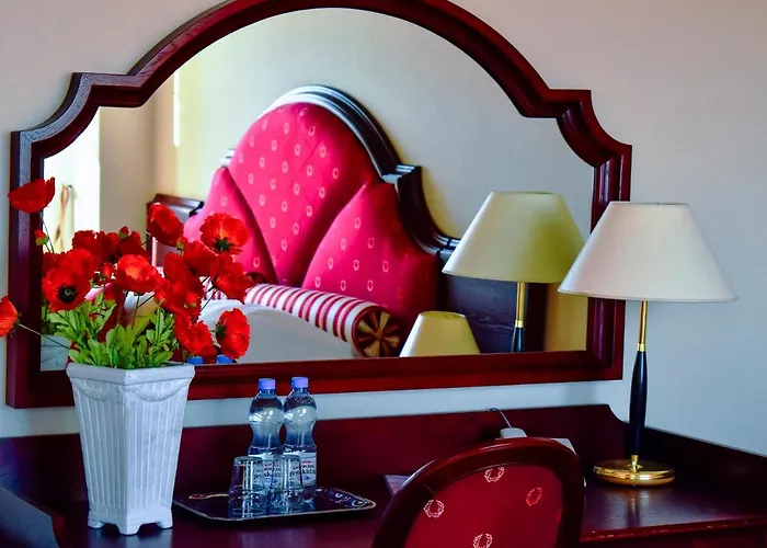 Zamek Krolewski W Rydzynie Hotell